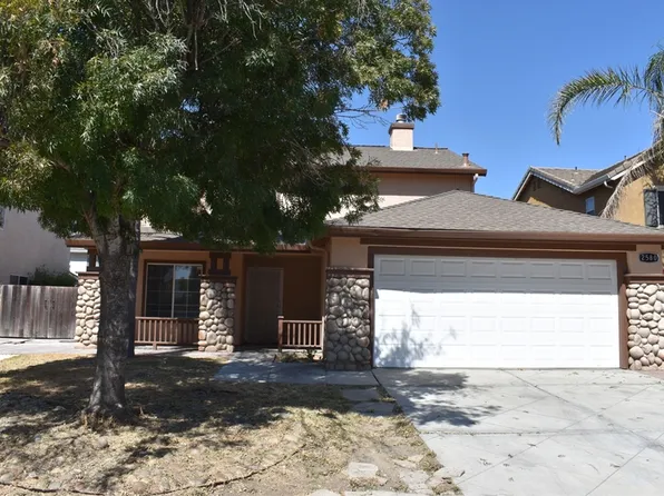 2580 Goldeneye Dr, Los Banos, CA 93635