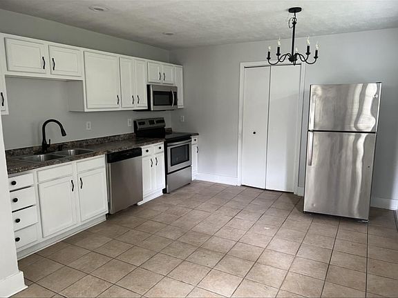 3rd image of 5401 Carling Ct