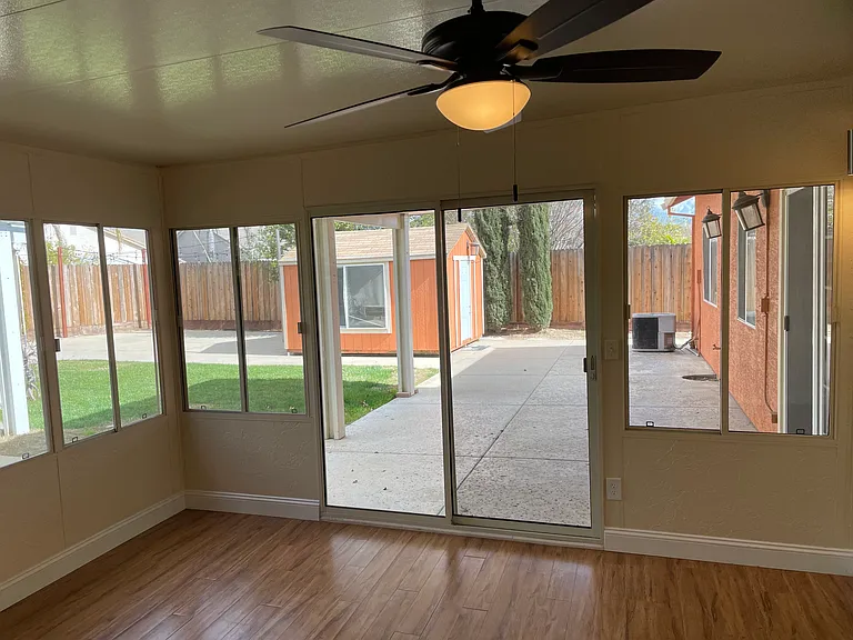 8408 Zinnia Way — Photo 31