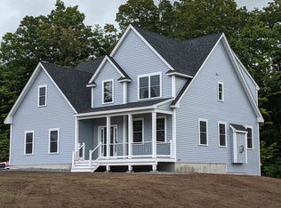 402 South Rd #30, Brentwood, NH 03833