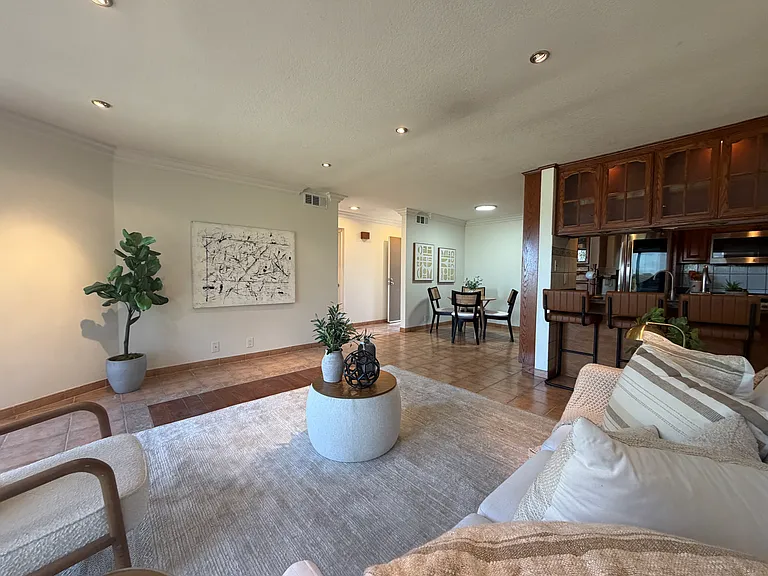 5706 Baltimore Dr #350 — Photo 3
