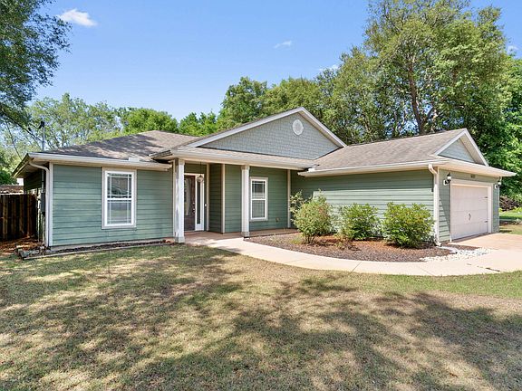 2nd image of 6882 Brocado Ct