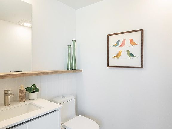 5th image of 1295 Rocklin St #208