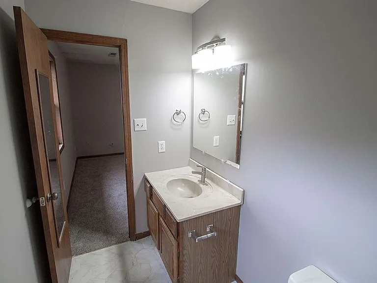 2011 Bridgewater Dr — Photo 23