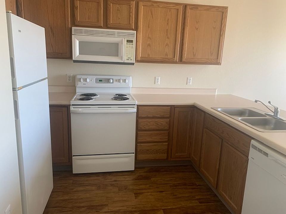 PM 186 305 Storey Blvd. Apartments Cheyenne, WY Zillow