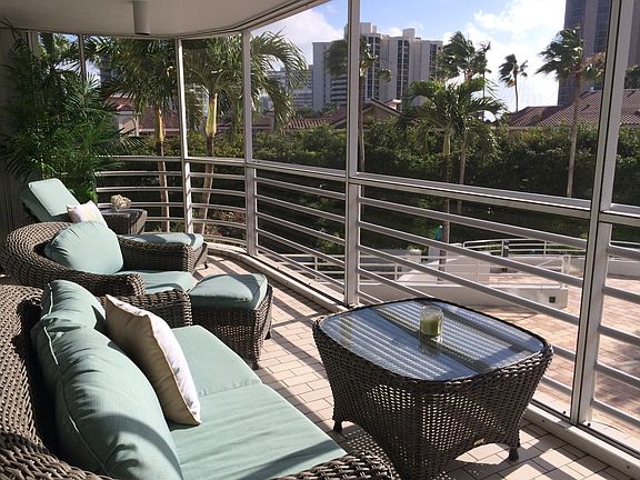 2nd image of 4751 Gulf Shore Blvd N APT 406