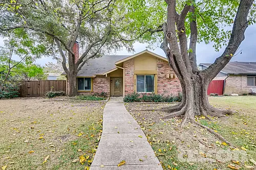 2908 Lemmontree Ln Photo 1