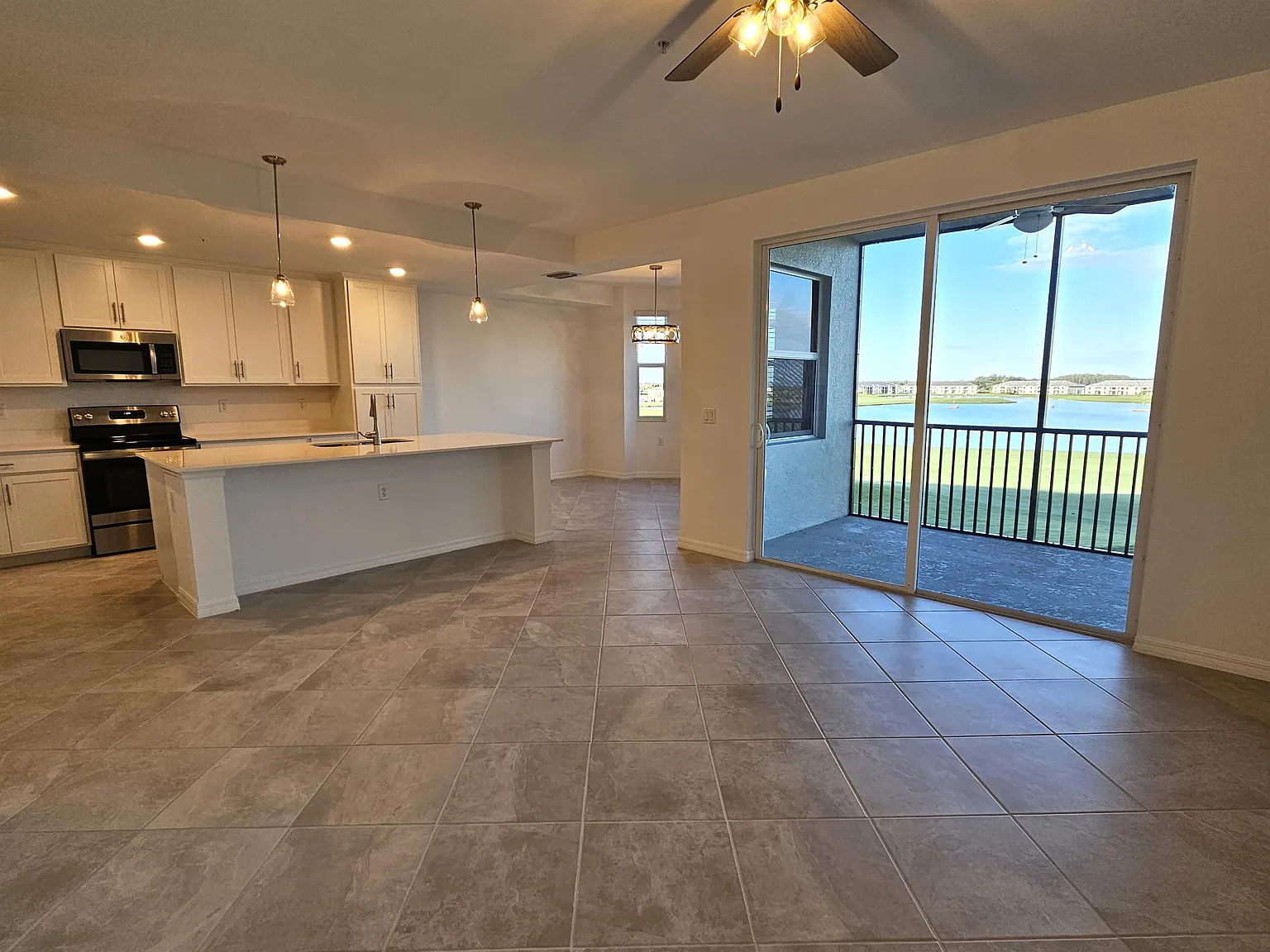 5749 Double Eagle Cir #4536 - The National - Dayakar — Photo 3