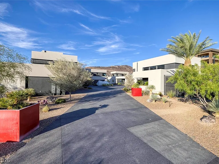 750 Dragon Ridge Dr — Photo 80