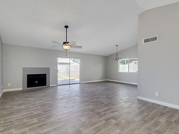 5th image of 8026 W Mackenzie Dr