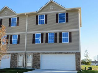 3005 Nakoma Ln, Carter Lake, IA 51510