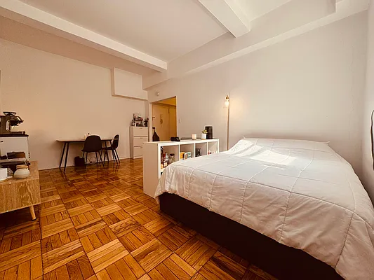 Rented by Silverstein Collection LLC  | media 2