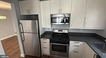 866 Bellevue St SE #1 — Photo 3