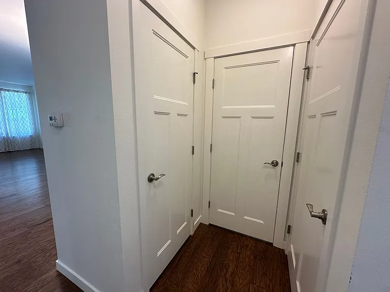 4726 Hadley St — Photo 4