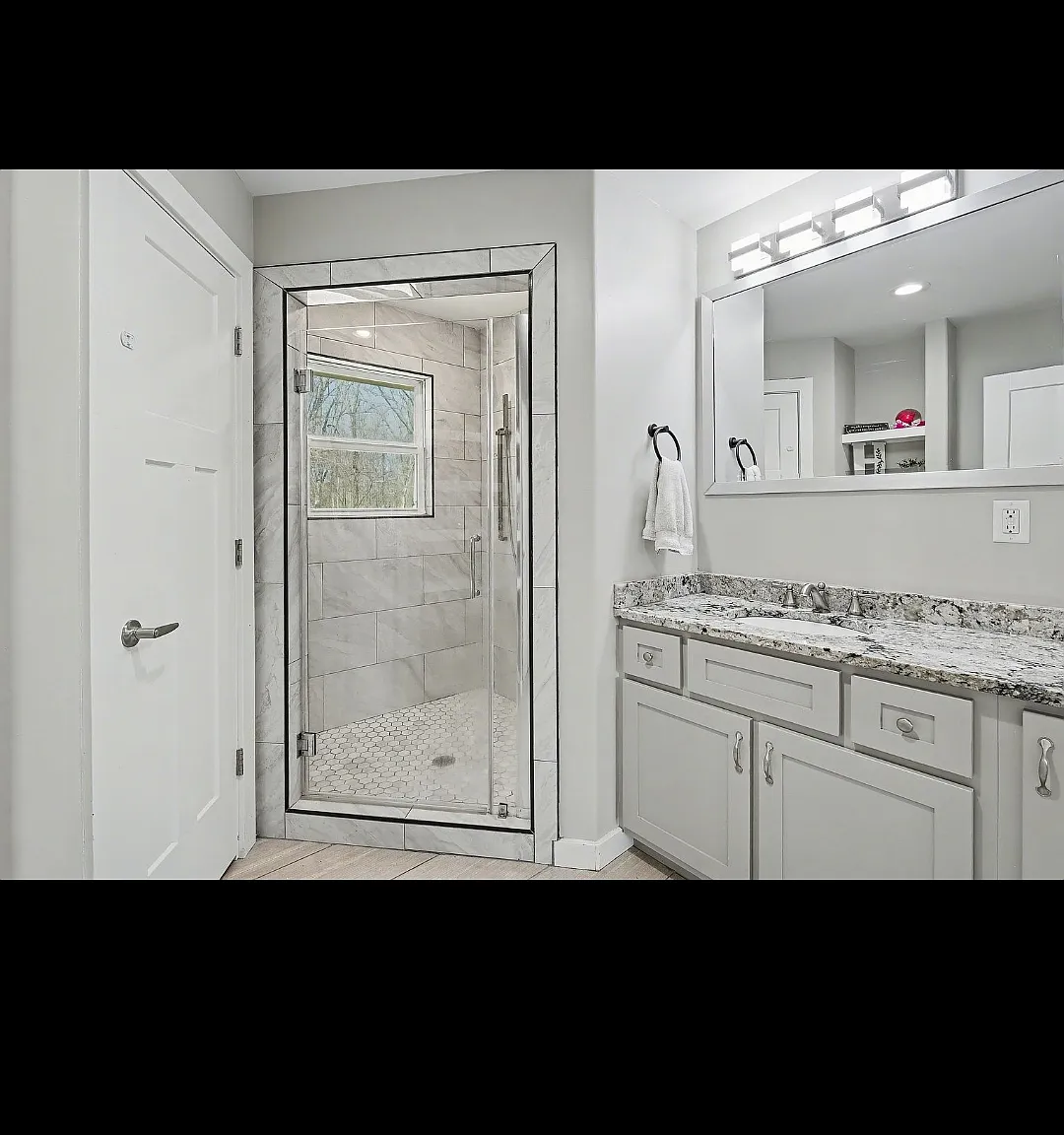 2 bed, 1200 sqft, $1,050 — Photo 4