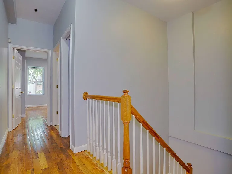 236 Van Horne St #1B — Photo 12