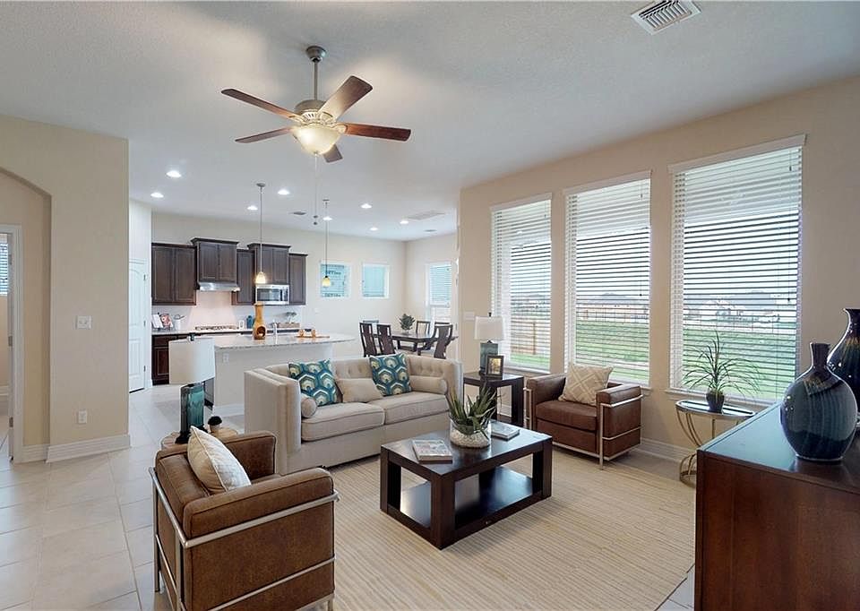 1st image of 293 Lacy Oak Dr