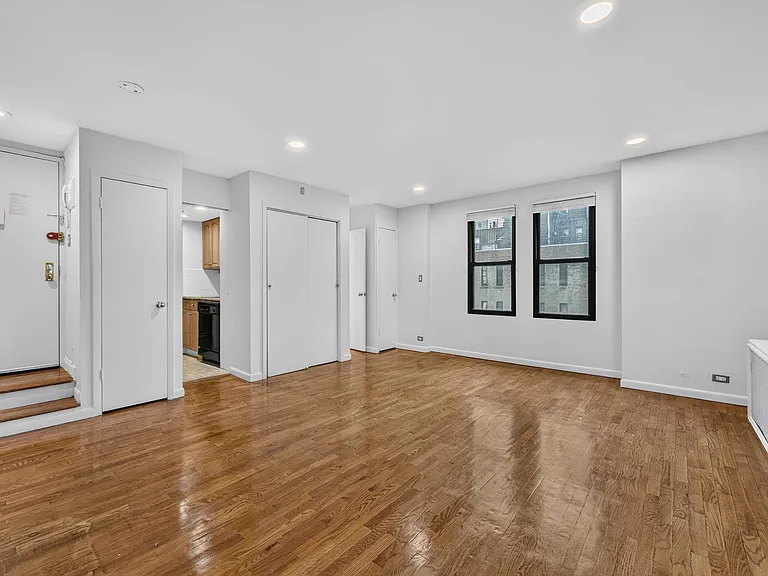 150 W 58th St #14E — Photo 6
