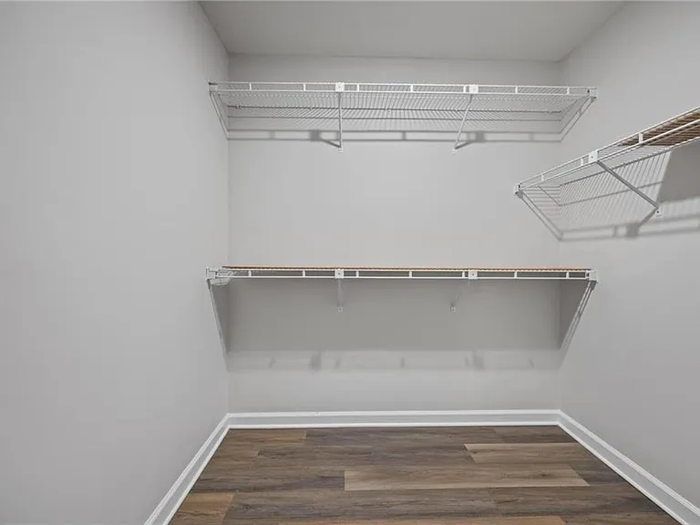 410 Hickory Walk — Photo 17