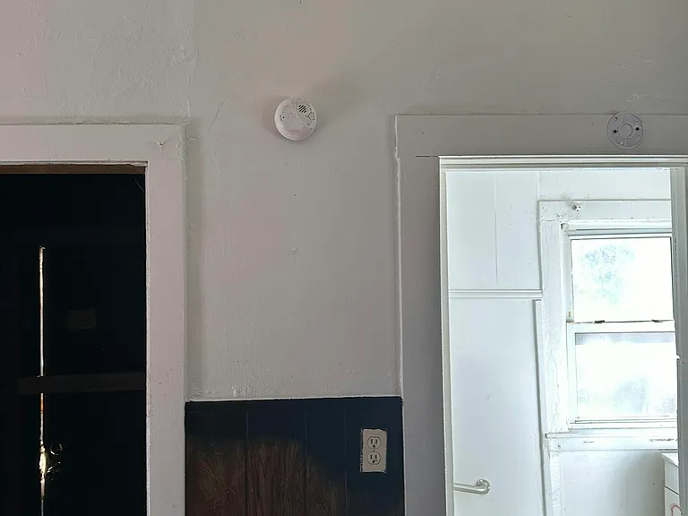 1507 S Livingston St — Photo 2