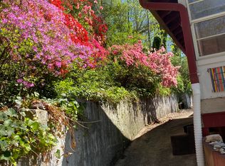 200 Wildflower Hl, Chimney Rock, NC 28720