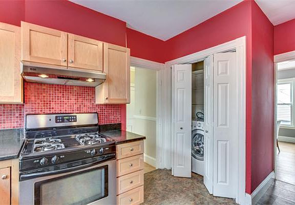 3rd image of 3 Sacramento Pl