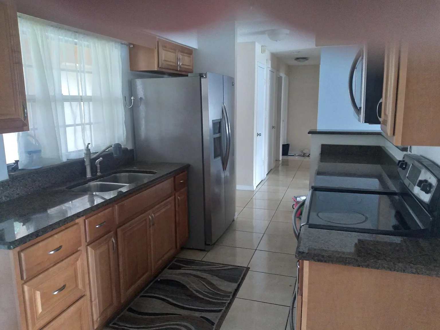 3 bed, 1388 sqft, $2,250 — Photo 3