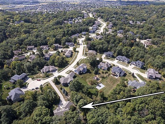 4th image of 2070 Silver Maple Trl