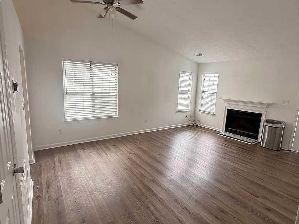 4068 Heritage Valley Ct