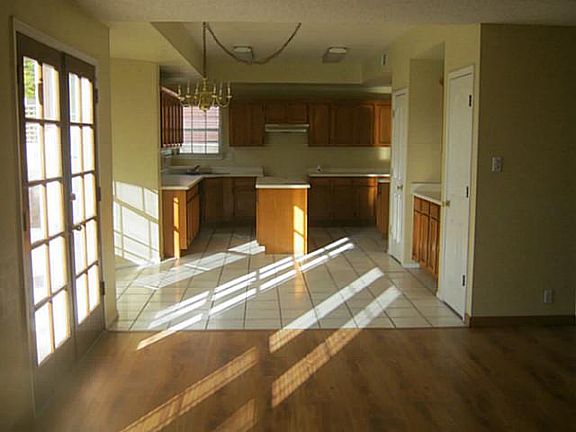 5th image of 7445 Plaza Taurina Dr
