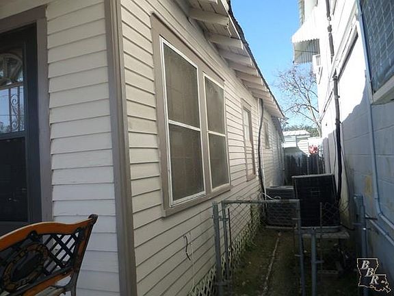 3rd image of 104 Leona St
