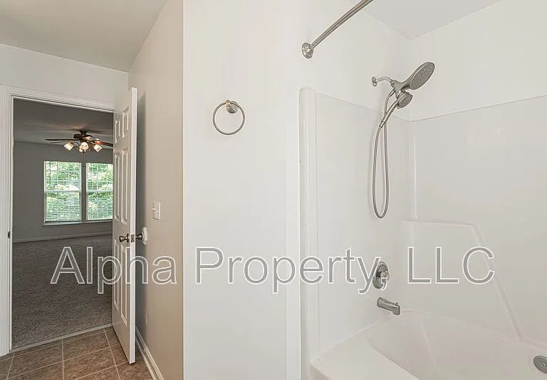 261 Highgate Cir — Photo 24