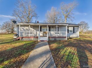 17086 N County Line Rd, Bernie, MO 63822