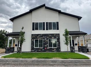 1206 Akron St, Aurora, CO 80010