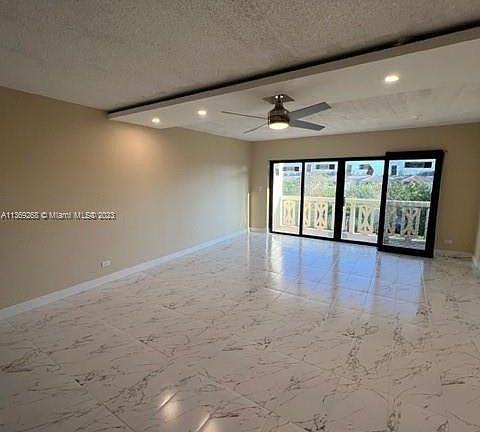 2nd image of 800 NE 195th St APT 304