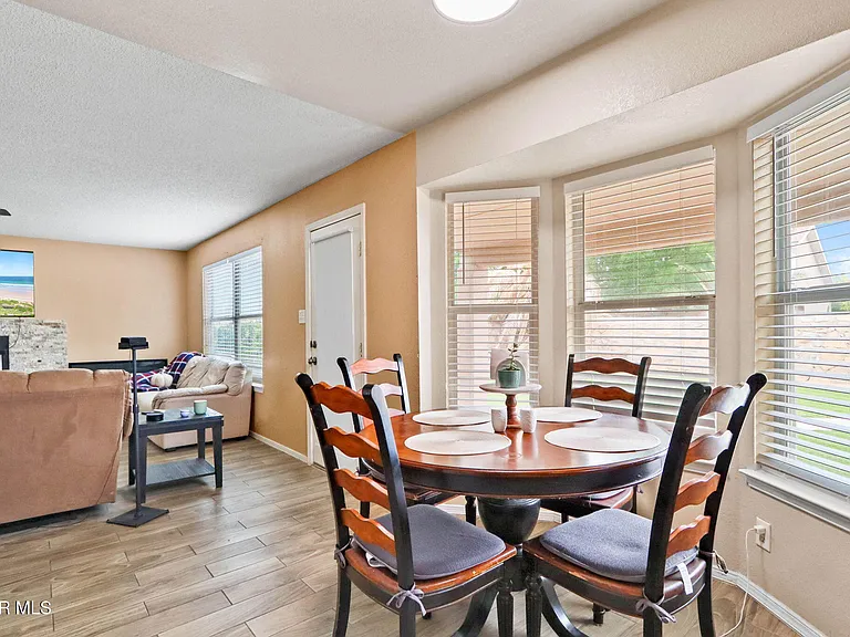12564 Paseo Alegre Dr — Photo 23