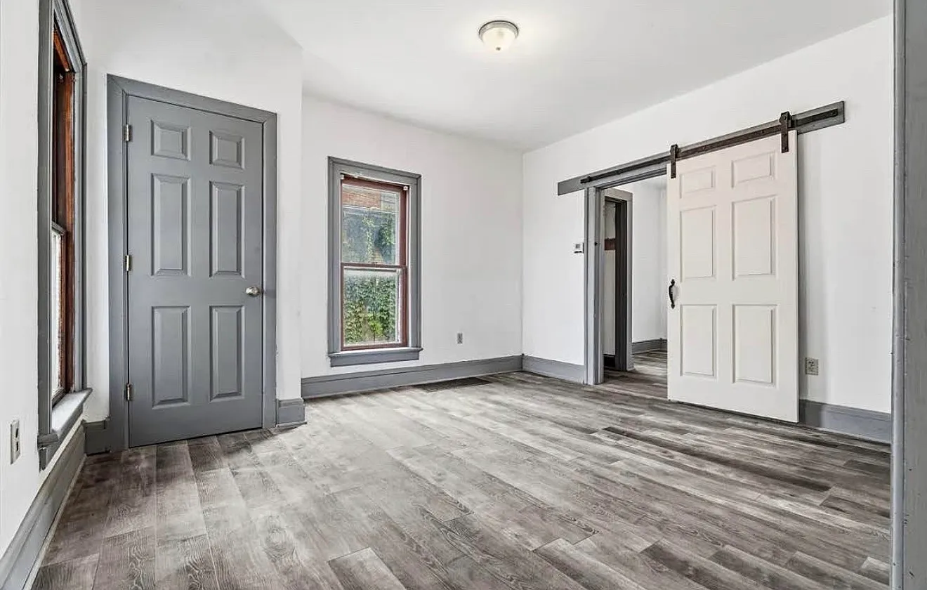 4 bed, 1684 sqft, $1,350 — Photo 1