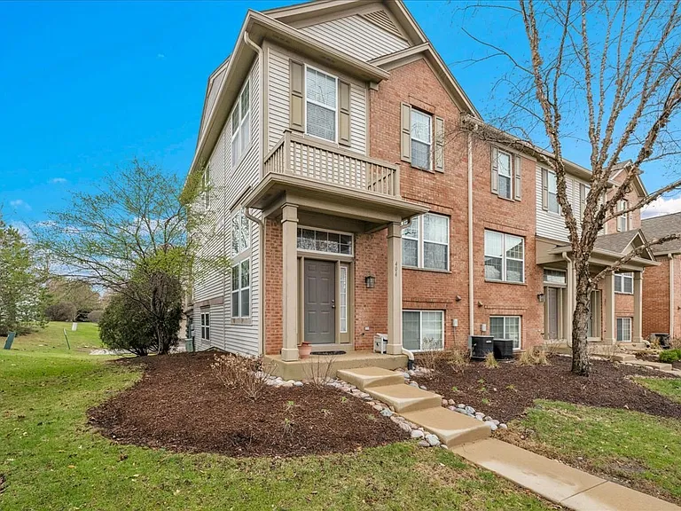 404 Belvedere Ln — Photo 24