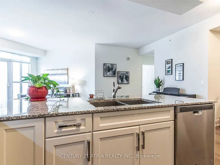 144 Park St #710 — Photo 16