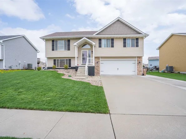 303 Filmore Ave SE, Bondurant, IA 50035