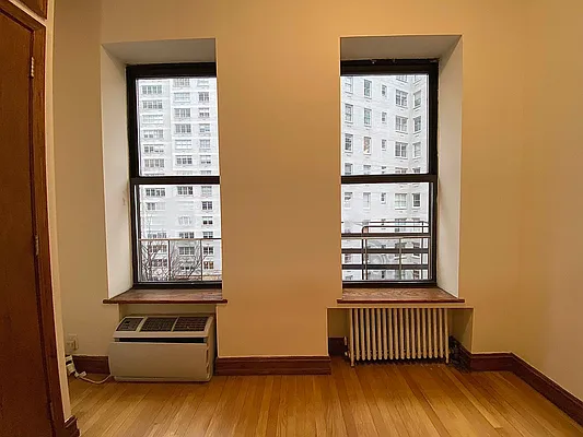 Rented by Oxford Property Group | media 19