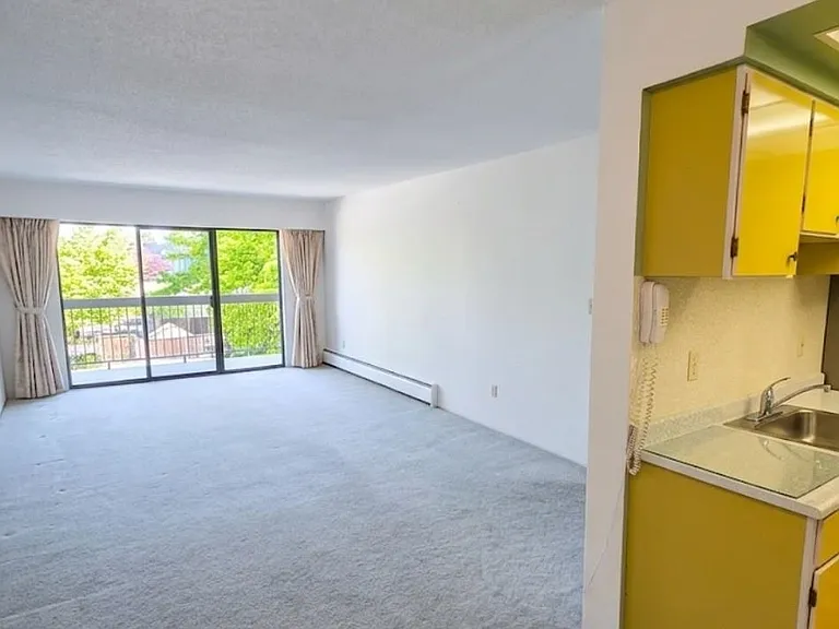 6560 Buswell St #206 — Photo 2