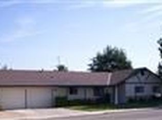741 E Sequoia Dr, Dinuba, CA 93618
