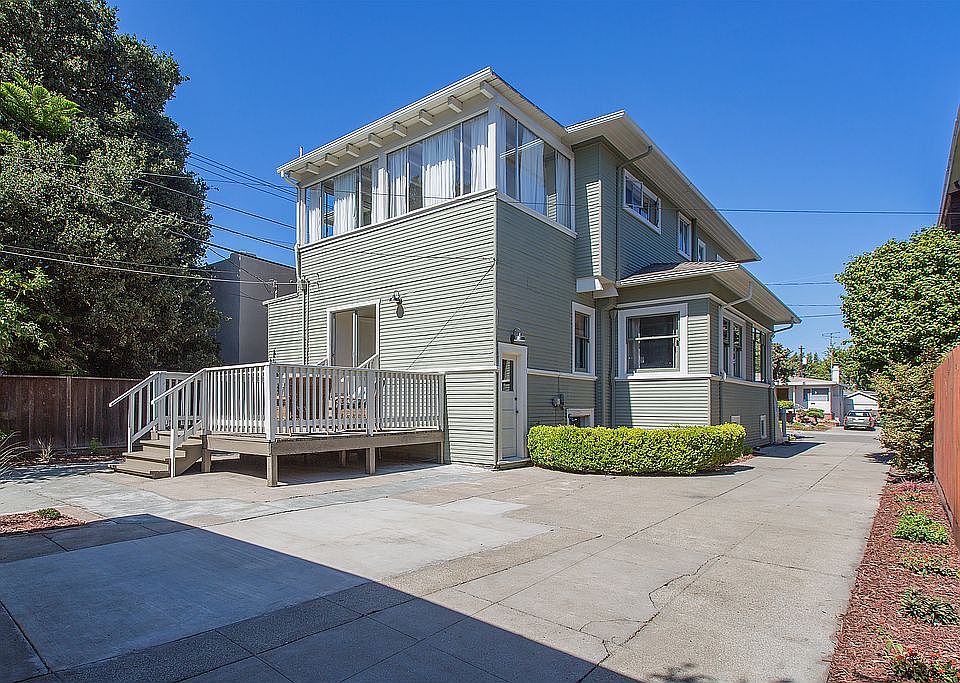 2nd image of 2854 Santa Clara Ave