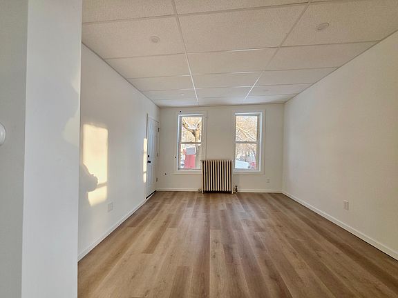 4th image of 47 Imperial Ave #1