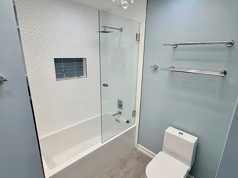 408 N Broadway #C — Photo 17