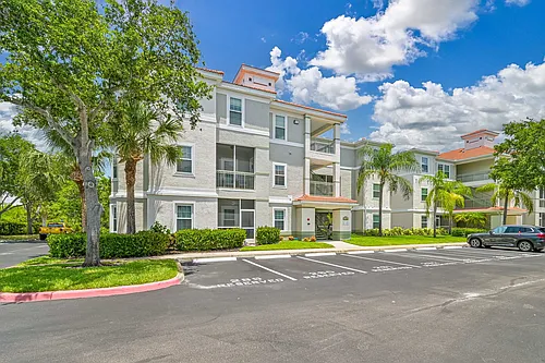 23580 Walden Center Dr #305 Photo 1