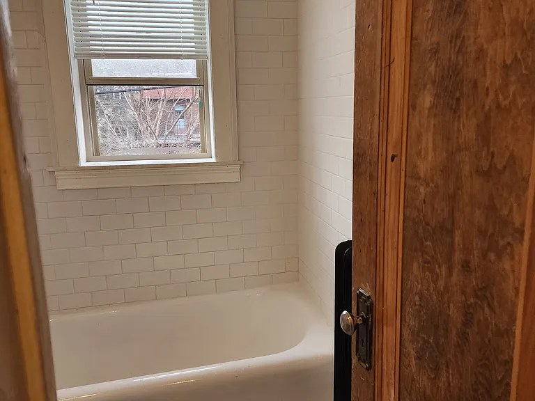 1615 W Canfield St #207 — Photo 13