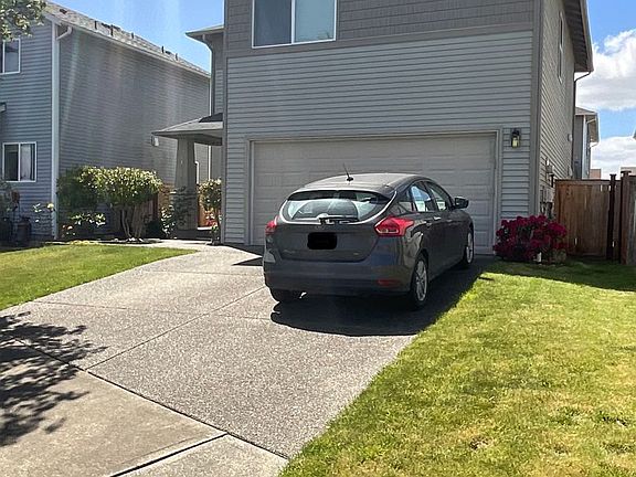 3rd image of 10037 Terra Ct SE