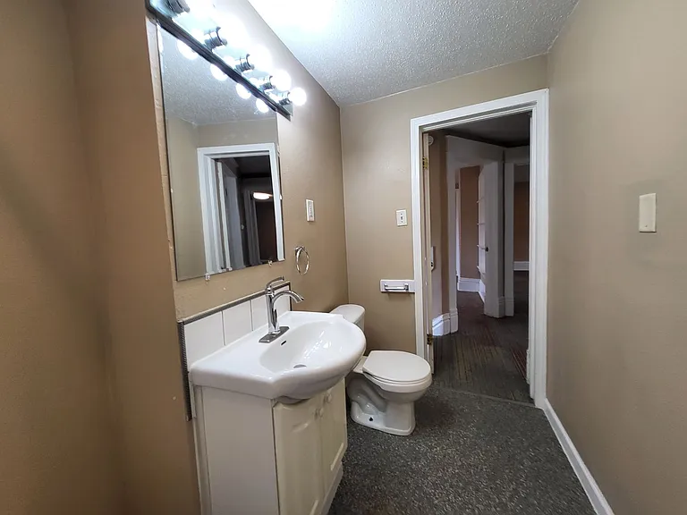 1267 Stewart St — Photo 24